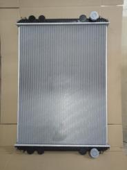 Радиатор Freightliner Columbia вертикальный (патрубки по одной стороне) 