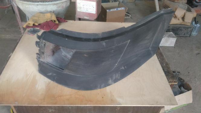 Бампер Угловая часть левый (восстановленной б/у) Volvo 670 (Вольво ВНЛ 670) 